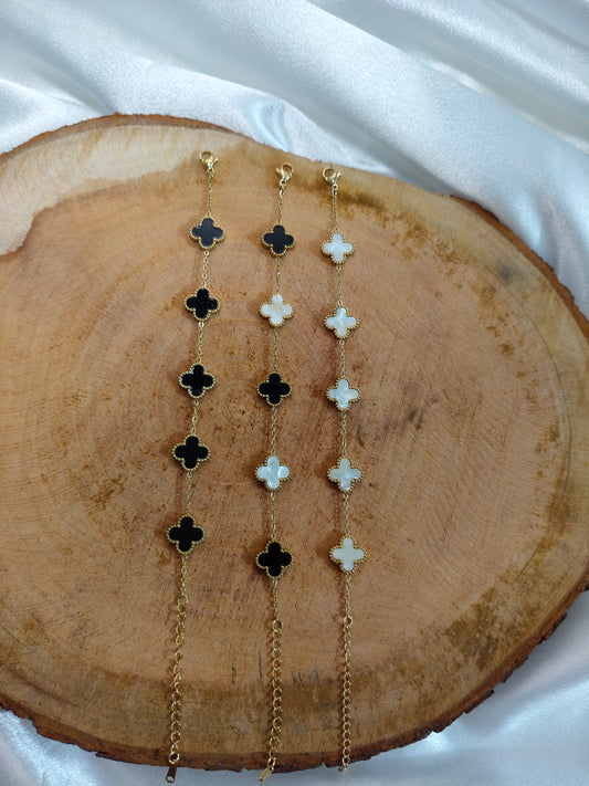 3 IN 1 CLOVER BRACELET