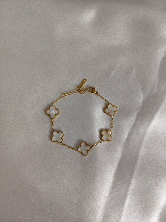WHITE CLOVER BRACELET