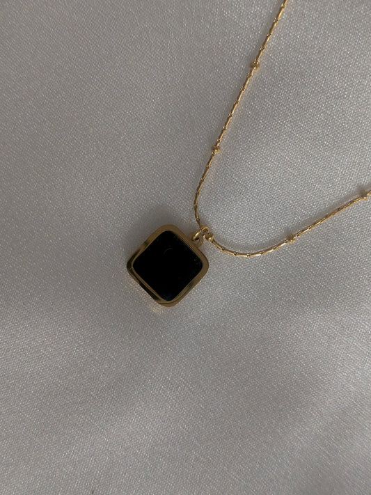 CLASSIC NECKLACE