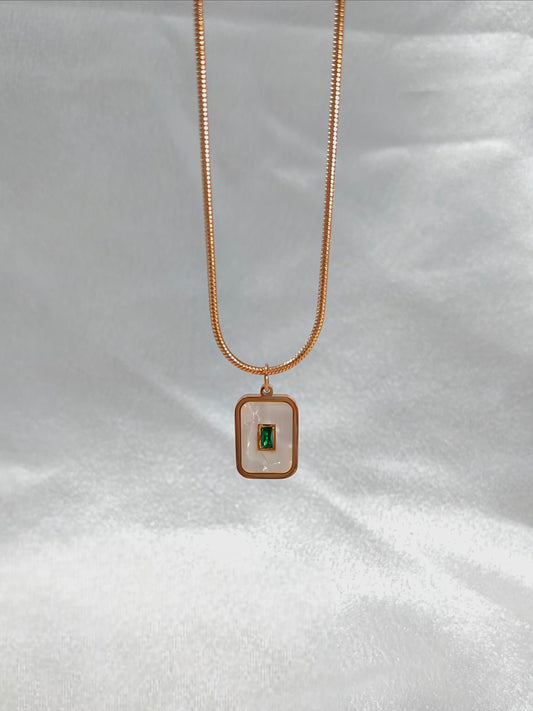 MEADOW SHINE NECKLACE