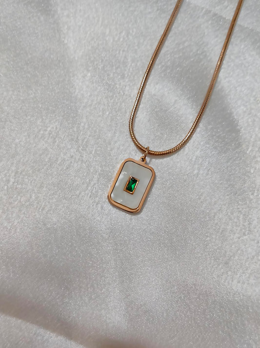 MEADOW SHINE NECKLACE